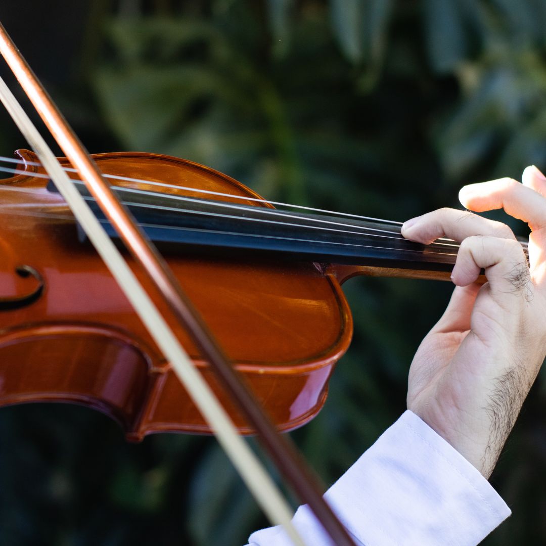 Person playing a violin